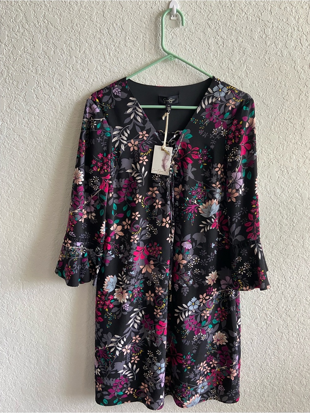 Jessica Simpson Black Floral V-Neck Long Sleeve Dress